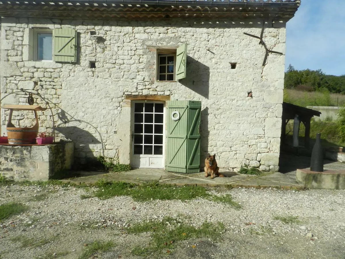 Gîte des Sapins Roses Montaigu-de-Quercy 0*,  France