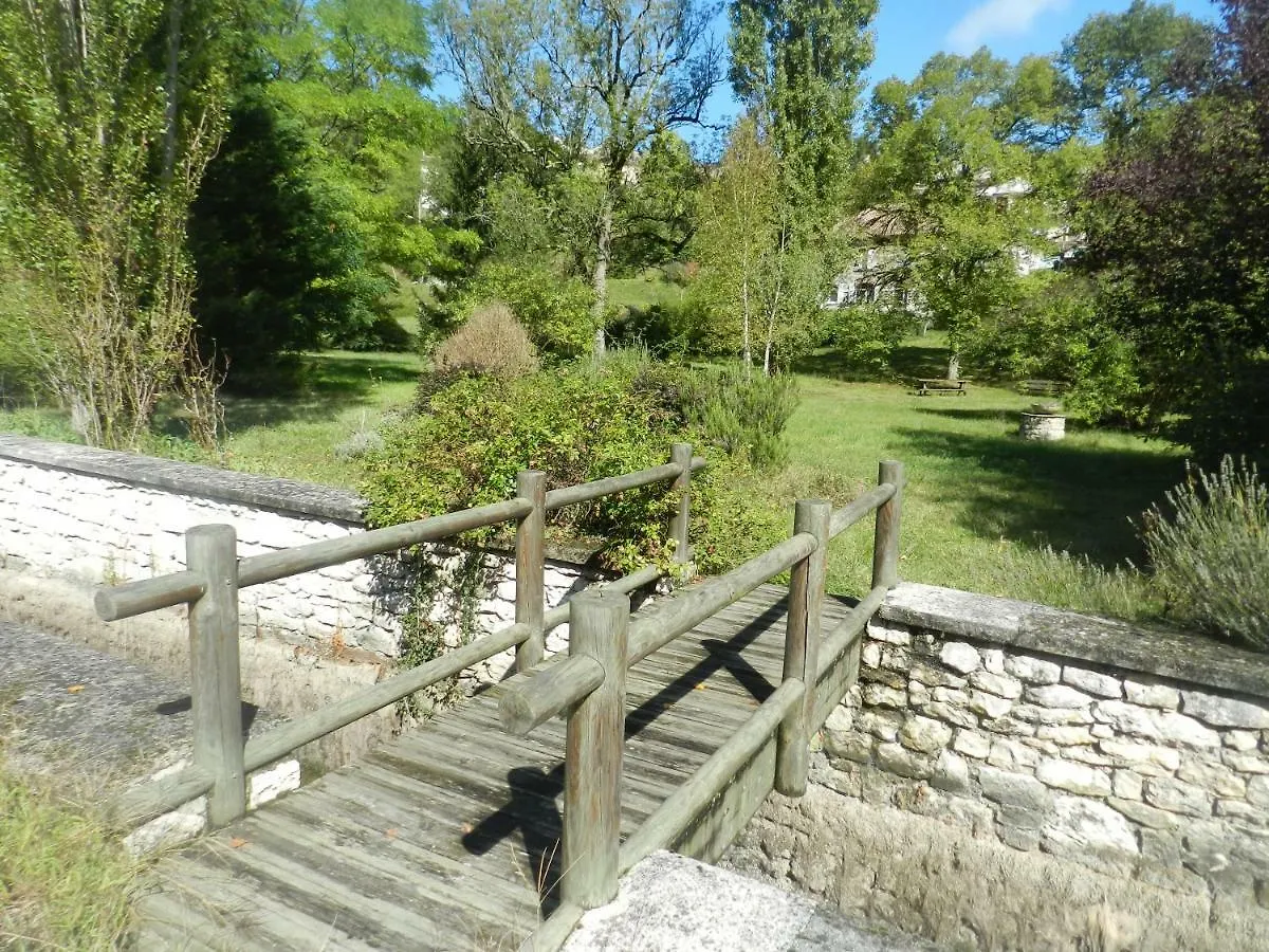 Gîte des Sapins Roses Montaigu-de-Quercy France