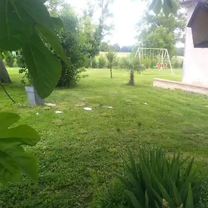 Hébergement de vacances De Jade, Montaigu-de-Quercy